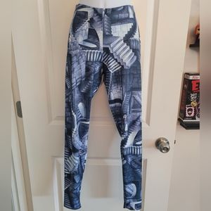 Labyrinth Jim Henson Maze Blackmilk Clothing Leggings, Size Medium